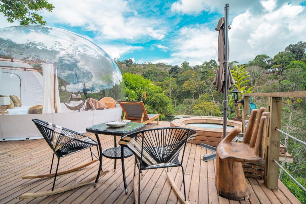 Bubblesky Glamping Guatape Hotell Exteriör bild