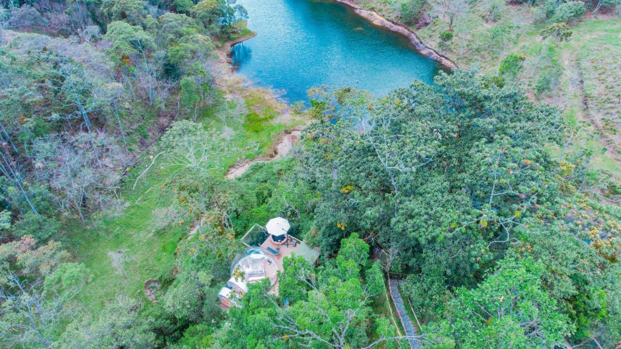 Bubblesky Glamping Guatape Hotell Exteriör bild