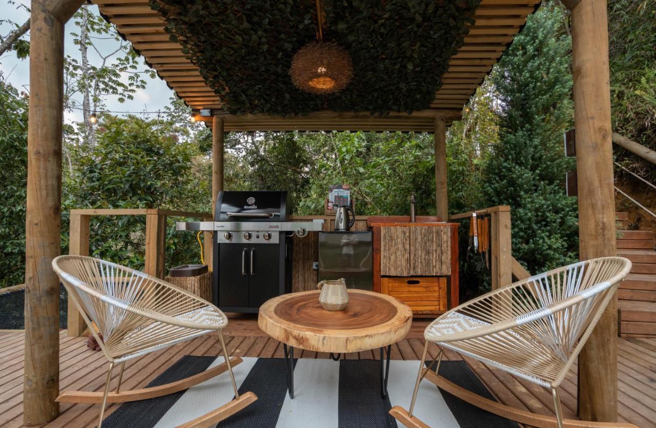 Bubblesky Glamping Guatape Hotell Exteriör bild